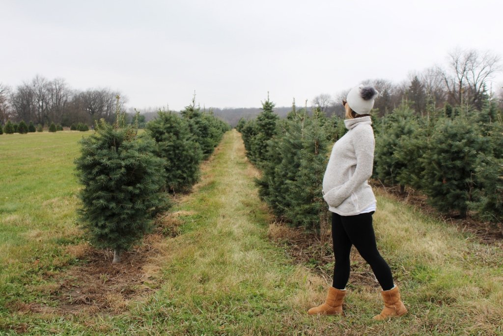 Christmas tree farm: Cozy sweater, leggings, Ugg boots, beanie