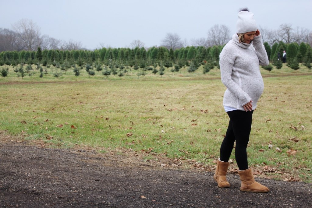 Christmas tree farm: Cozy sweater, leggings, Ugg boots, beanie