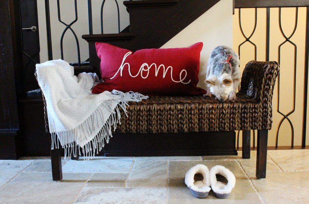 Christmas at home, neutral with pops of festive holiday decor