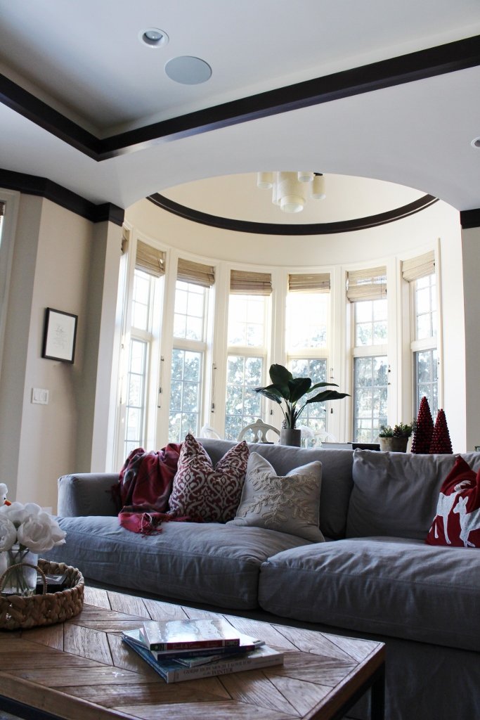 Christmas at home, neutral with pops of festive holiday decor