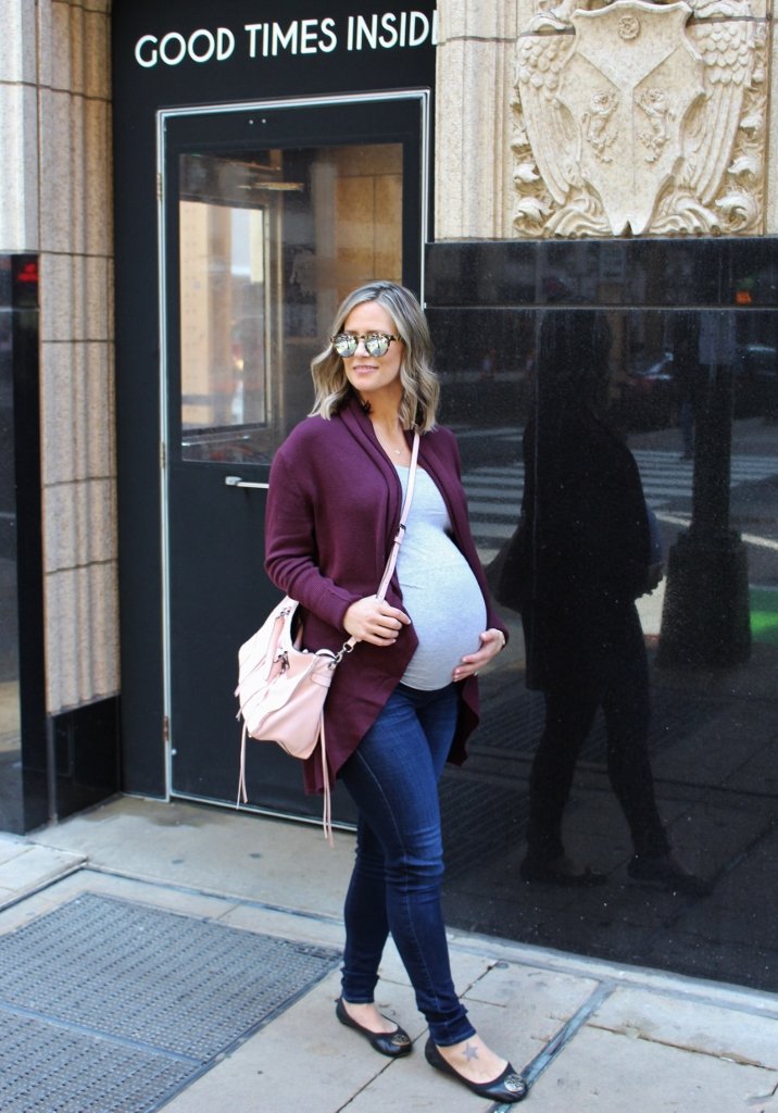 Bump style: tank, cardigan, maternity jeans, crossbody bag, flats