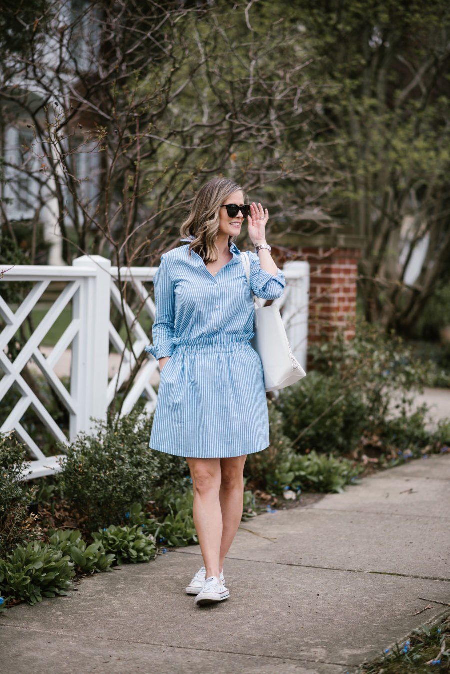 Spring style: striped two piece set, tote bag, Converse, sunglasses