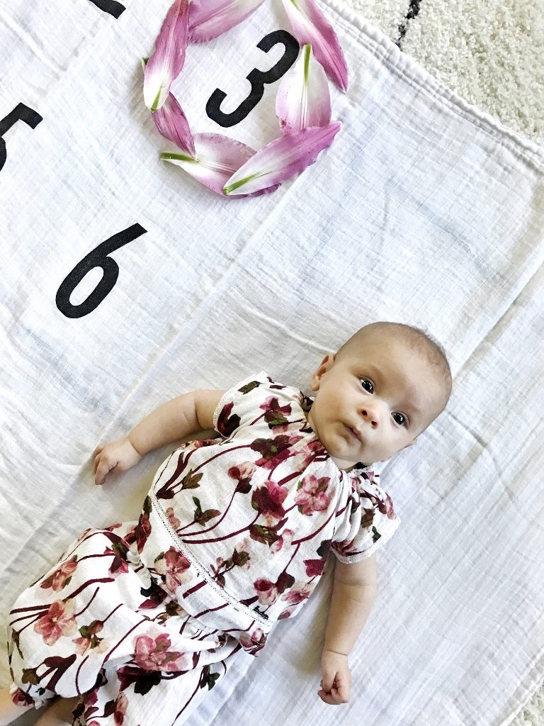 Baby girl, 3 month update