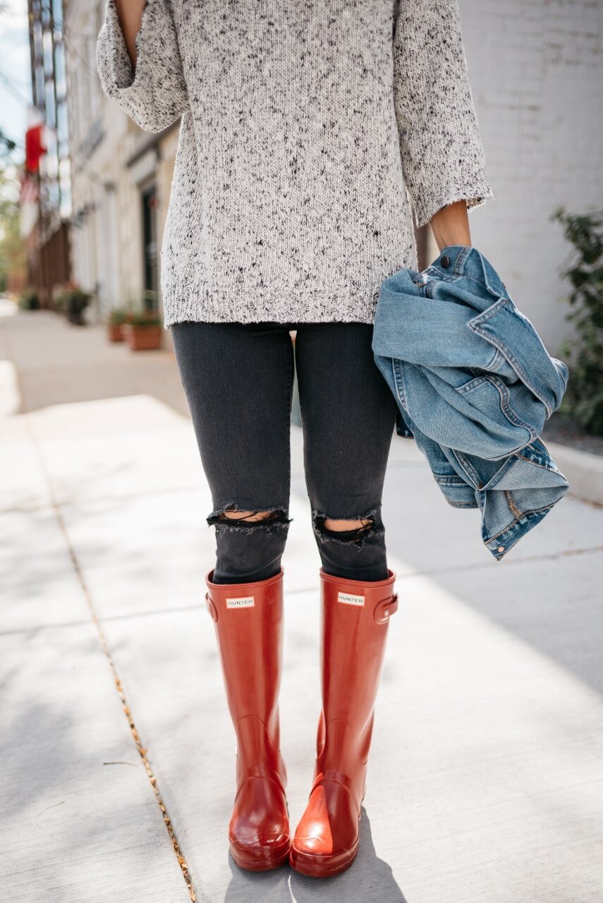 Sweater, black denim, jean jacket, baseball hat, Hunter boots