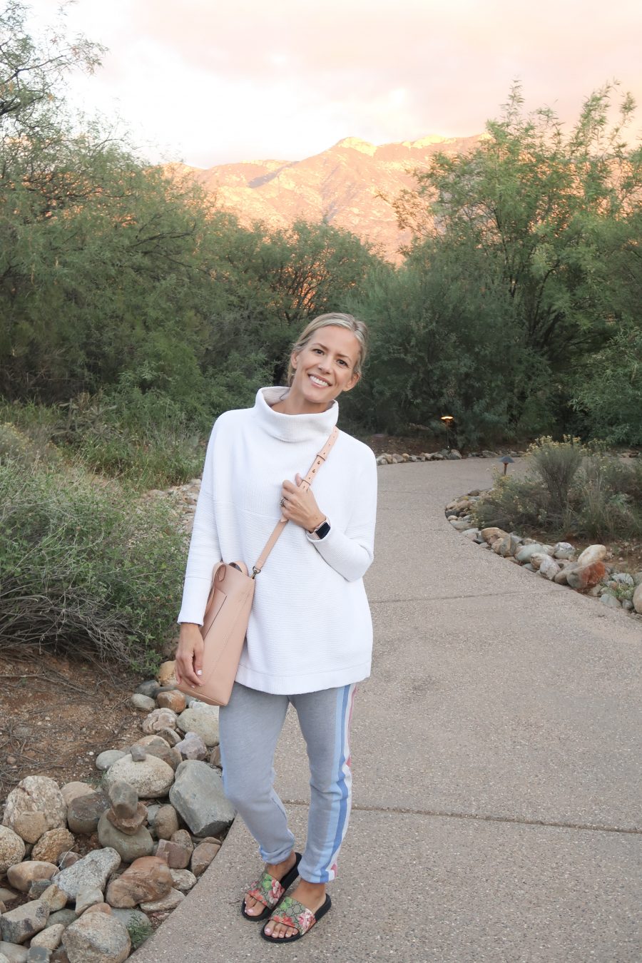 Free People tunic, Wildfox sweatpants, Madewell tote, slides