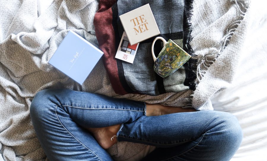 Unique gift ideas for moms, art-inspired Christmas ornaments