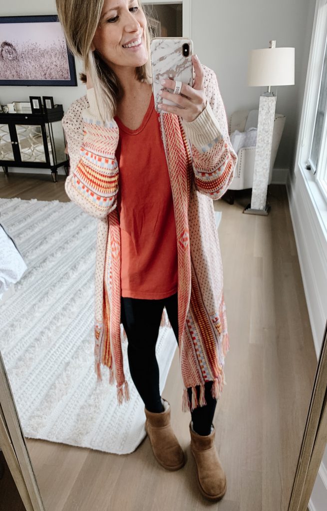 I'm sharing a roundup of outfit ideas from my camera roll for when you don't feel like getting dressed, all are postpartum friendly. 