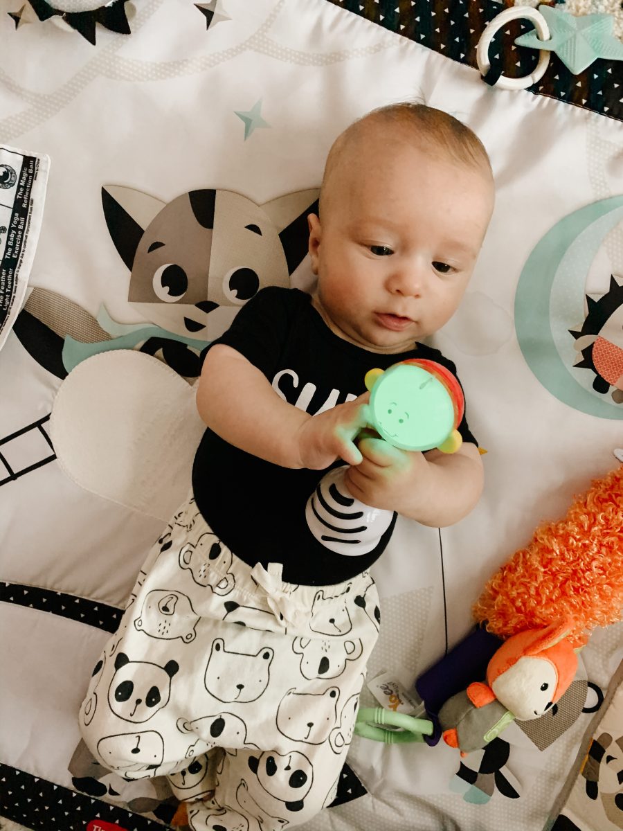 Baby Gray turned 4 months last week and I want time to slow down. Sharing milestones, breastfeeding, and our night routine.
