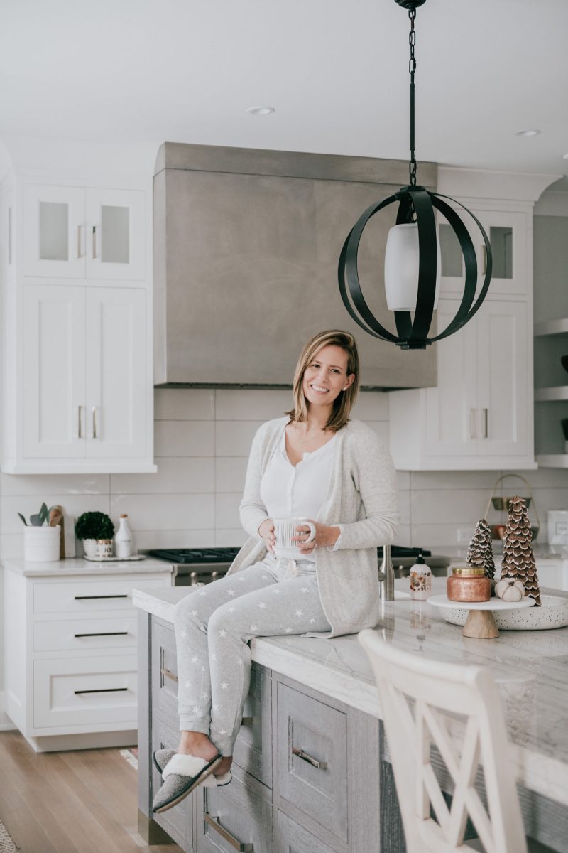 I'm a big believer in the power of writing things down, so I wanted to share my goals for 2020 with you--personal, work, and motherhood.