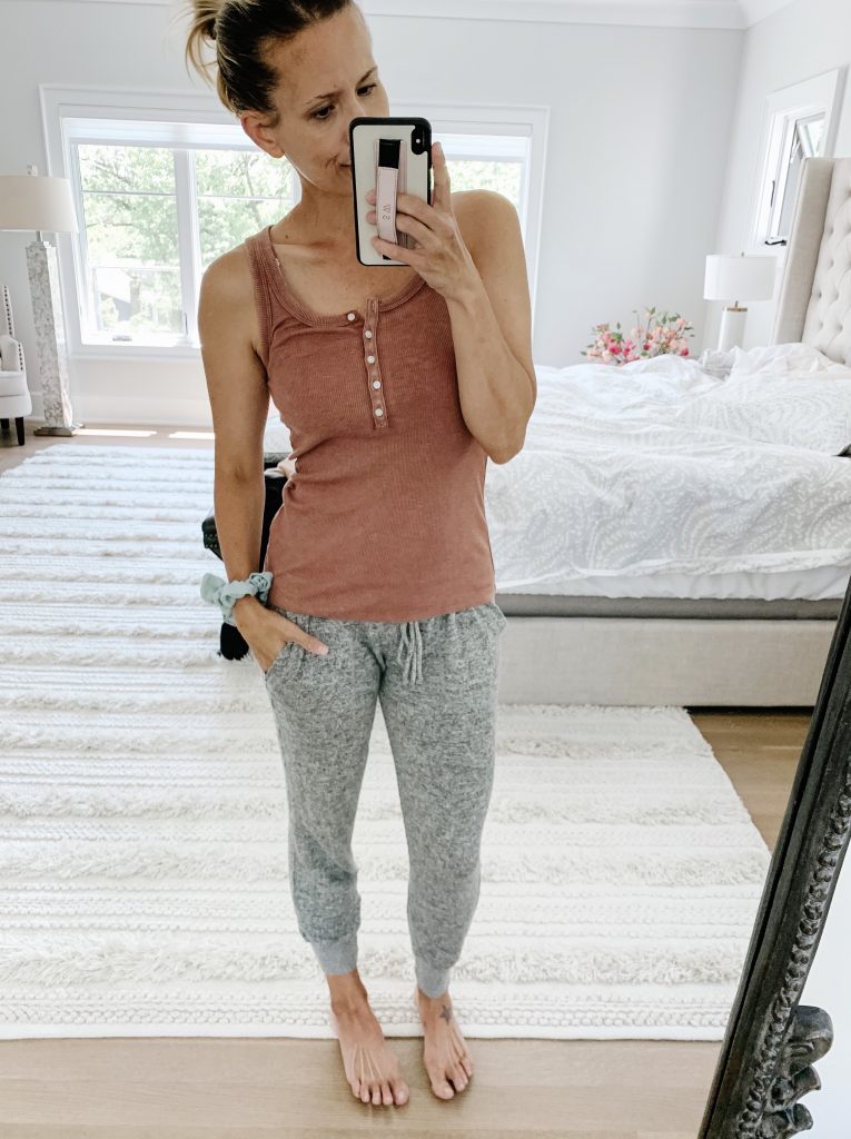 I'm keeping it real with an outfit round up of comfortable and cozy favorites of loungewear, active wear, and graphic tees. 