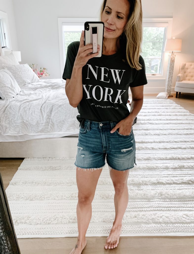 I'm keeping it real with an outfit round up of comfortable and cozy favorites of loungewear, active wear, and graphic tees. 