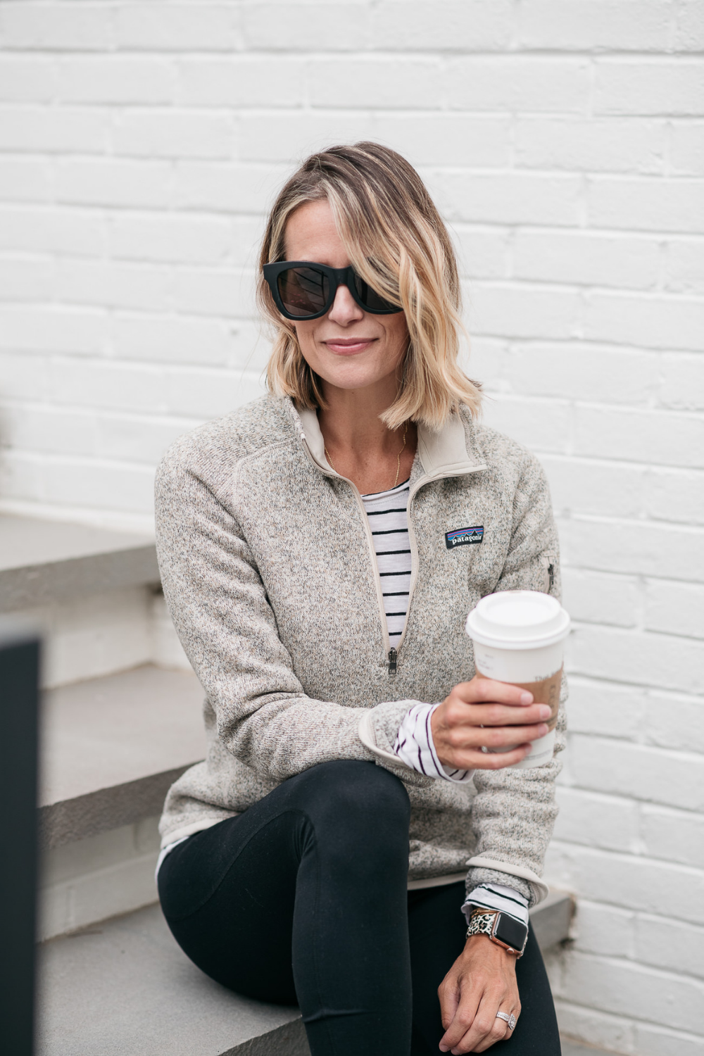 Cute and comfortable fall athleisure look