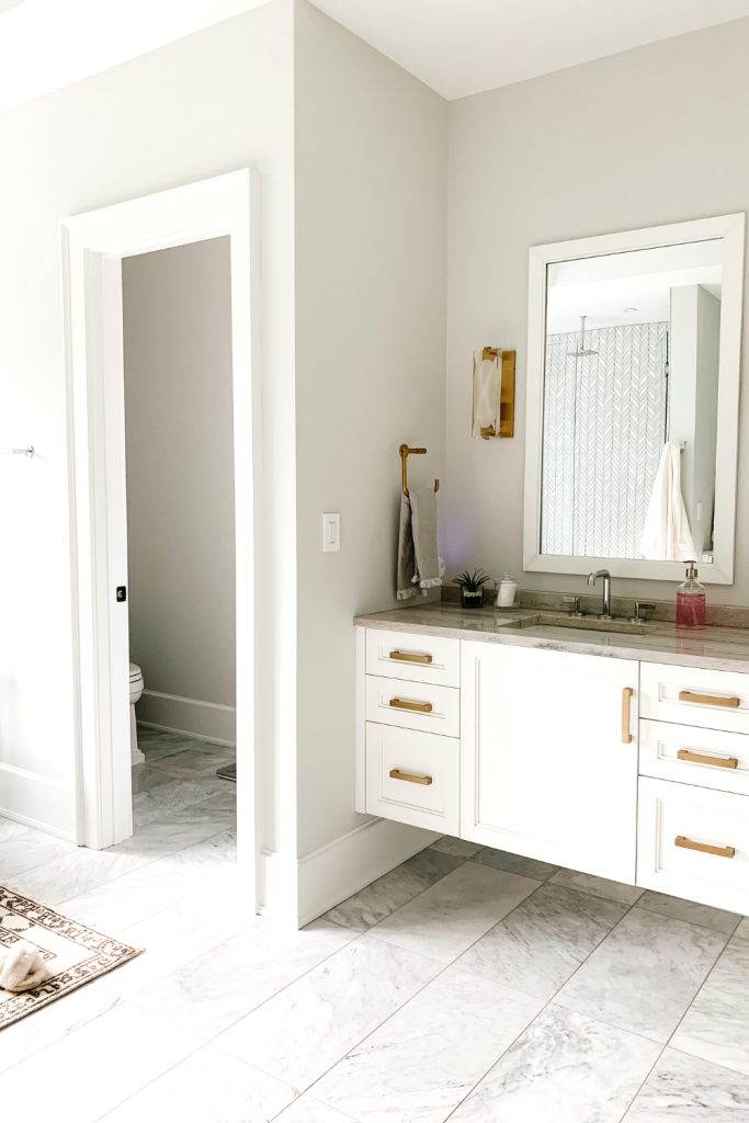 Today in the My Kind Of Sweet Home weekly series I'm sharing our Master Bathroom complete with white marble and gold accents. 