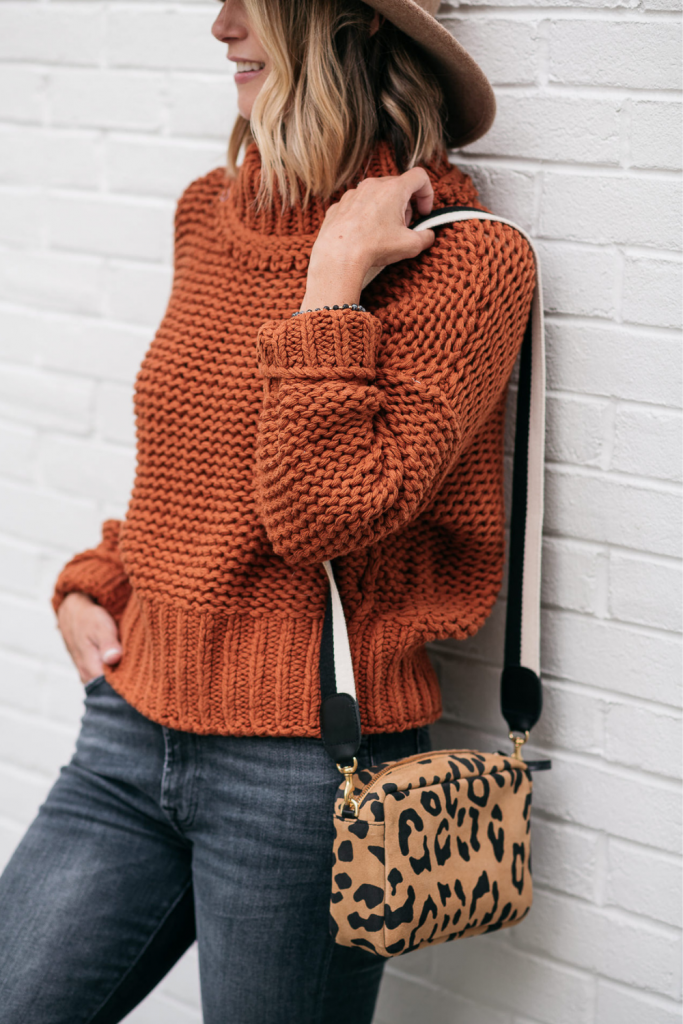 Favorite fall color combo: black and camel. An easy fall outfit and 10 podcasts I love.