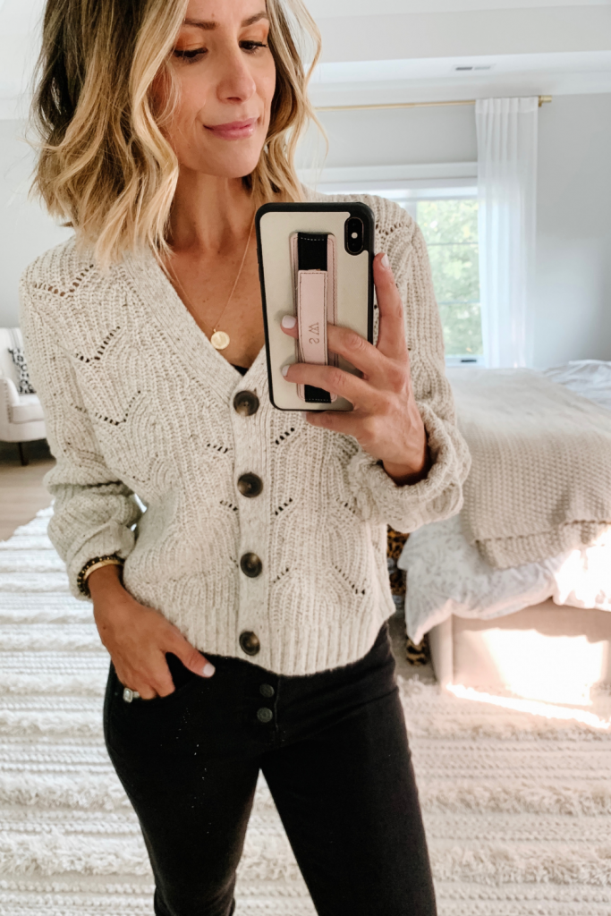 Sharing an #ootd round up today and a whole lot of casual outfit inspiration for a cozy and chic fall wardrobe. 