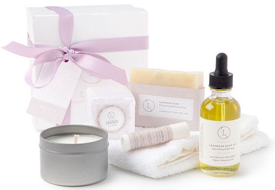 Holiday gift guide, gifts for Mom and Mother in Law
