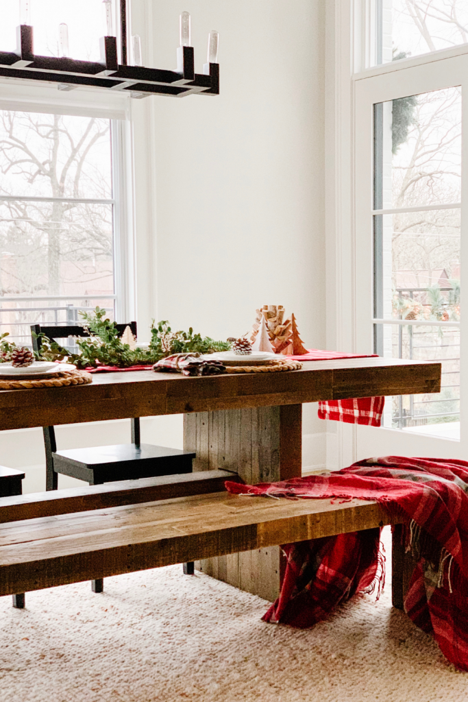 Today I'm sharing a simple holiday tablescape to spruce up your space. There's just something about a festive table, right?