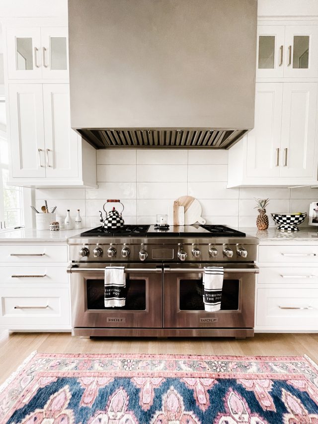 KITCHEN STOVE STYLING