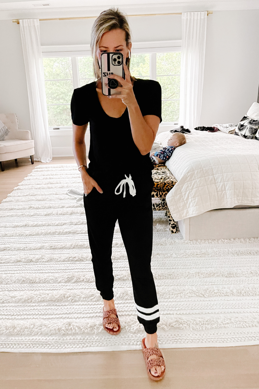 #ootd, t-shirt and joggers