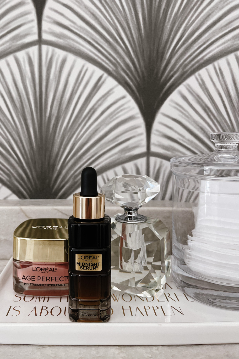 L'Oreal Midnight Serum - skincare product