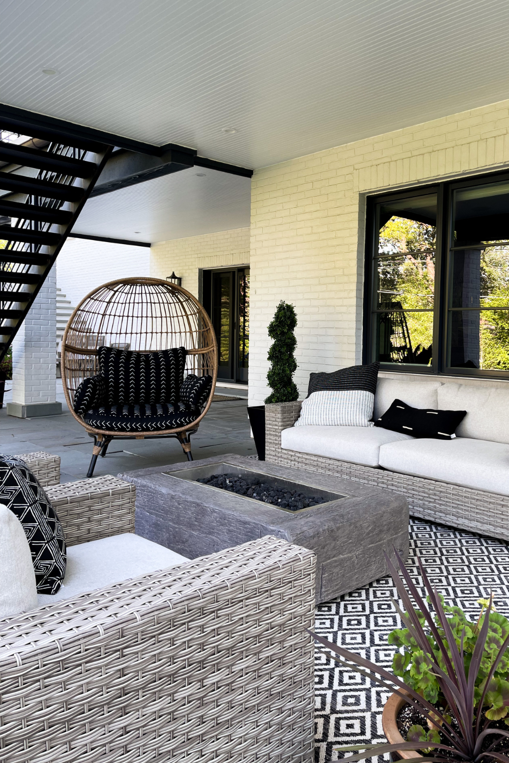 Outdoor patio decor